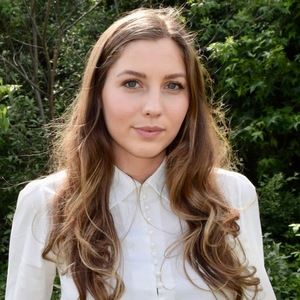 Meet your Posher, Chloe